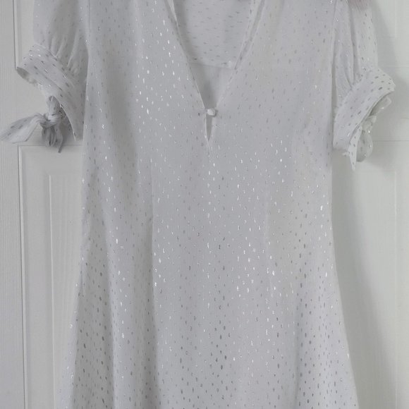 Guess Tops - Vintage Guess Short Sleeve Sheer Blouse